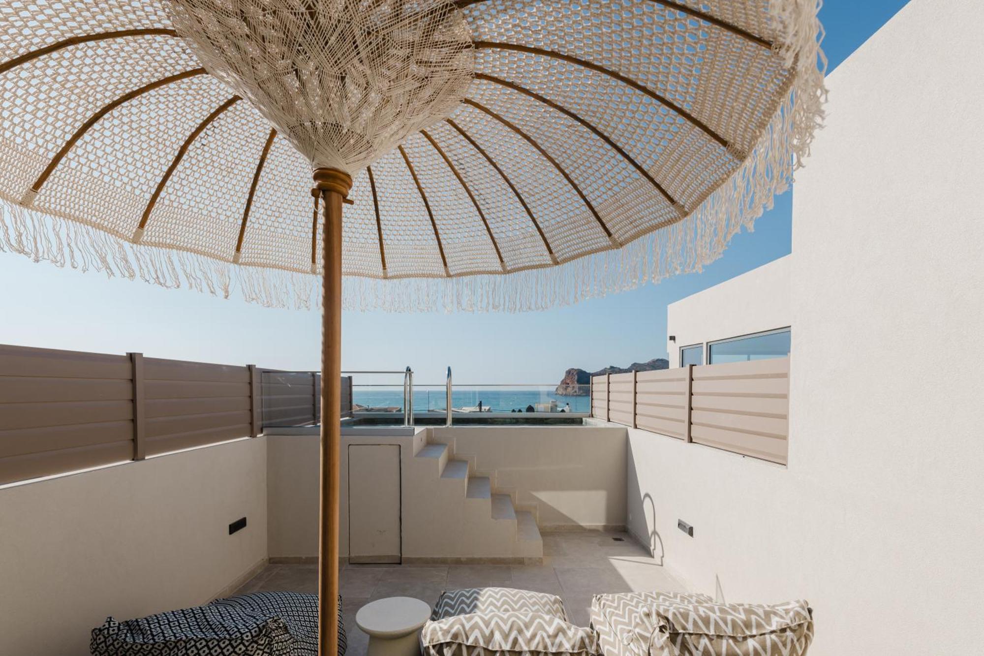 Evexia Boutique & 4* Agia Marina