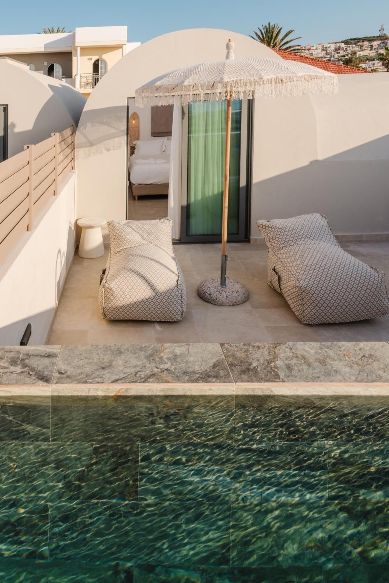 Evexia Boutique & Hotel