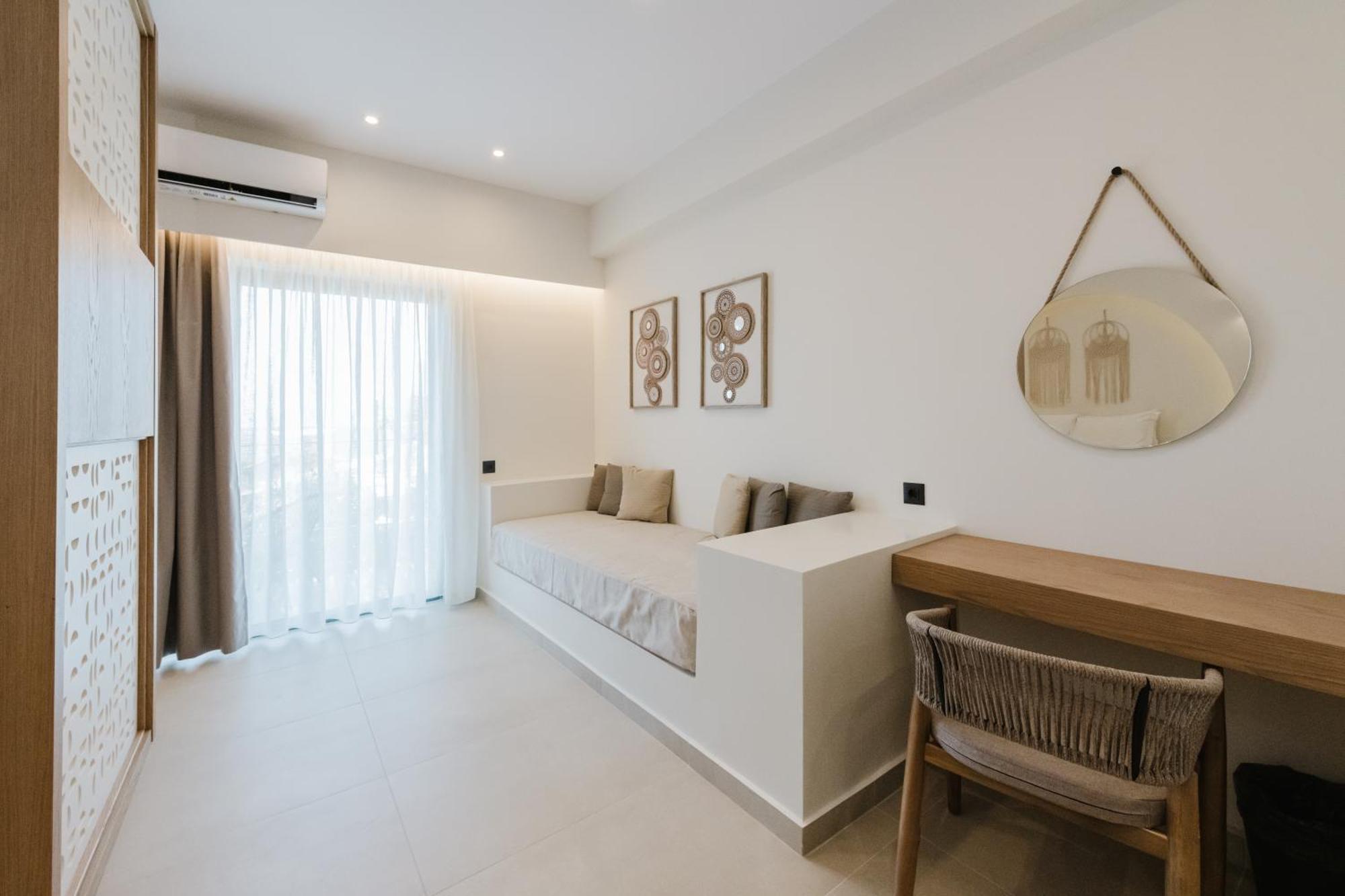 Evexia Boutique & Agia Marina (Crete)