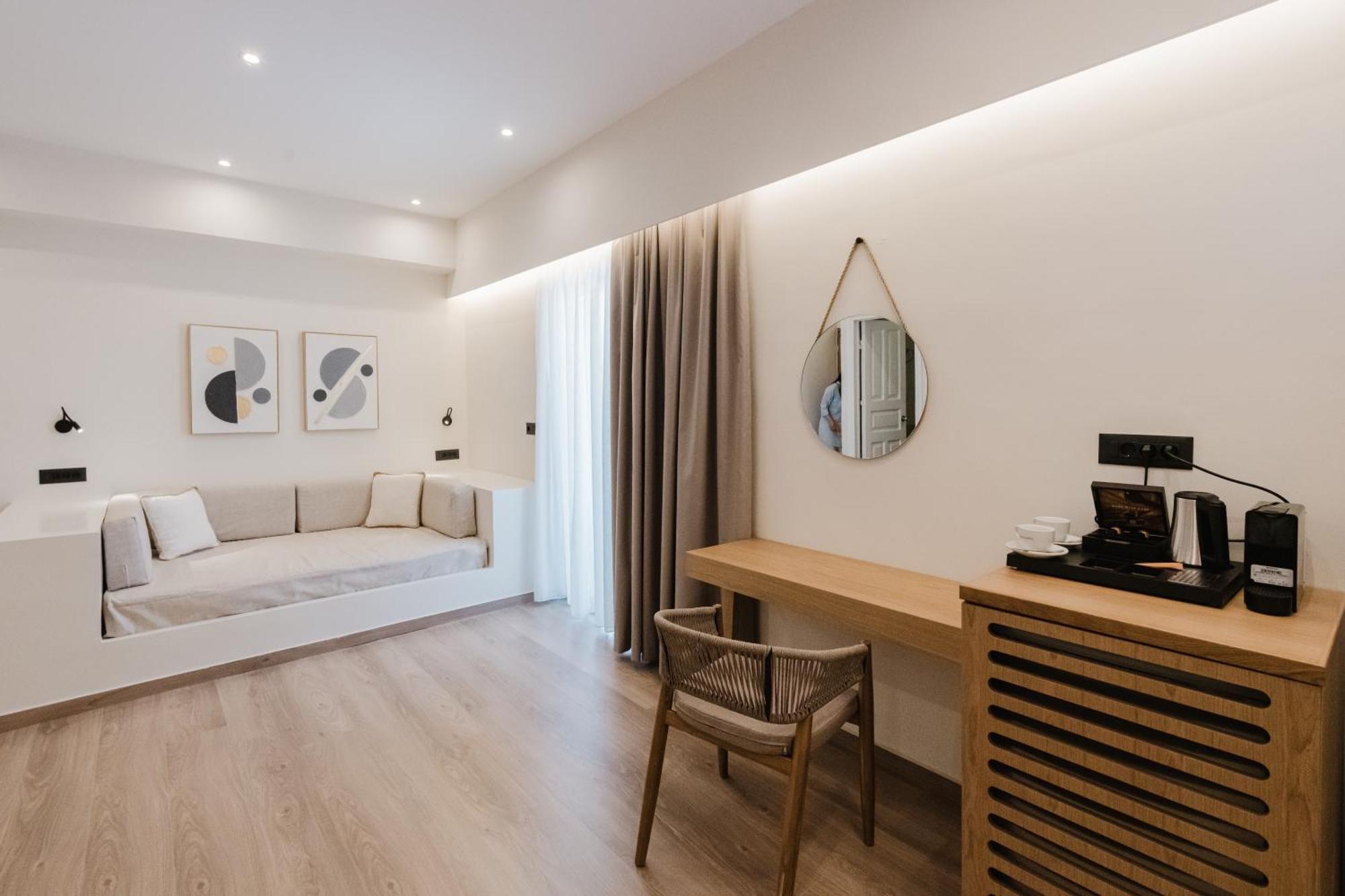 Evexia Boutique & 4*